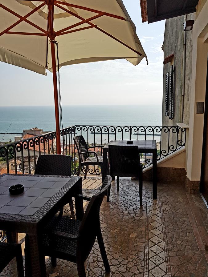 B&B Porta Marina Гротамаре Екстериор снимка